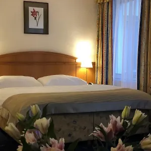 カヴァリール ホテル